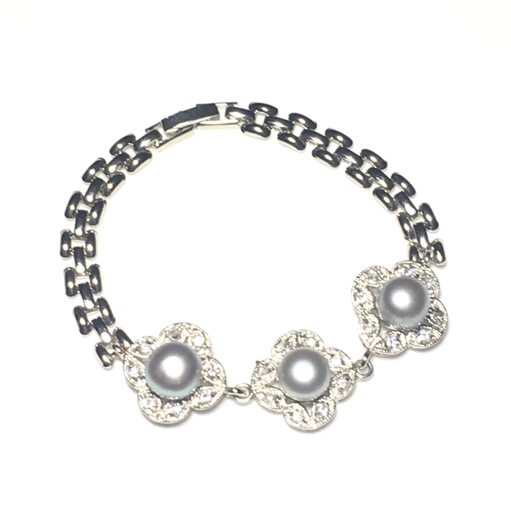 Gray Cultured Pearl Bracelet